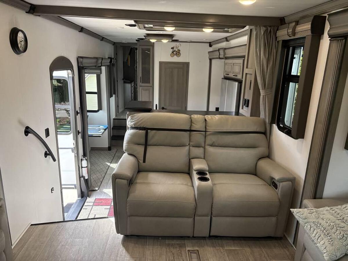 Used 2022 Keystone Montana 3761FL Fifth Wheel