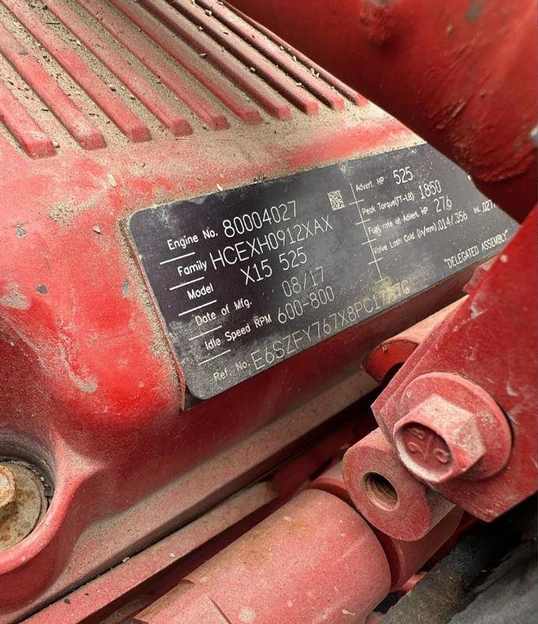 Used 2018 Kenworth T800 Sleeper Semi Truck