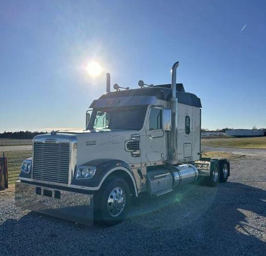 Used 2012 Freightliner Coronado 132
