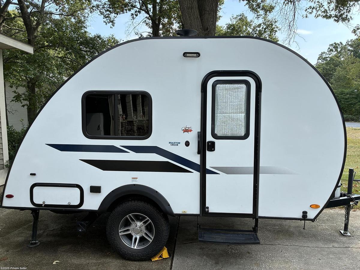 Used 2020 Braxton Creek Bushwhacker Plus Travel Trailer