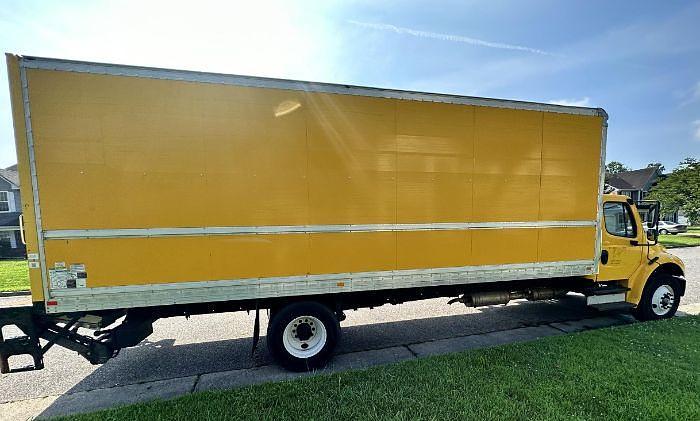 Used 2016 Freightliner BUSINESS CLASS M2 106