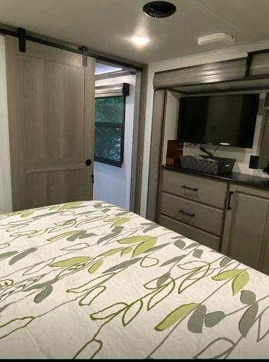 Used 2022 Keystone Montana Legacy 3781RL