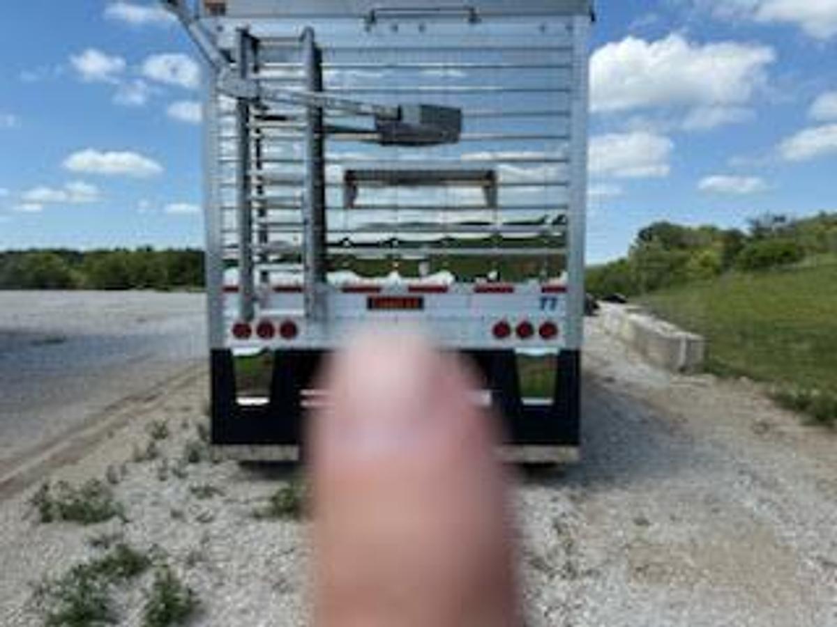 Used 2025 Timpte Commodity Hopper Trailer