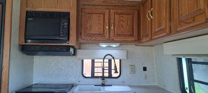 Used 1999 Jayco Designer 3030