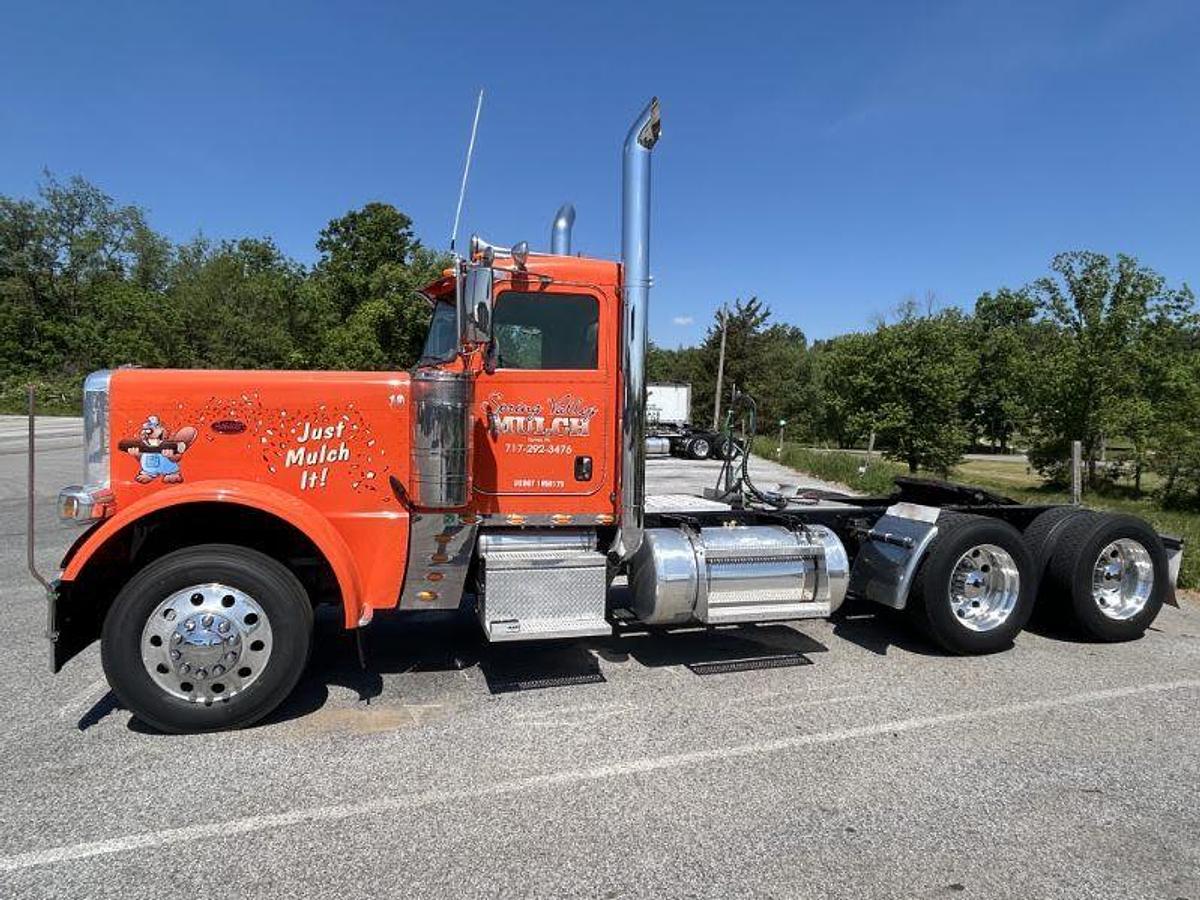 Used 2016 Peterbilt 389 Glider Kit – Classic 389 Styling – Heavy-Duty Truck
