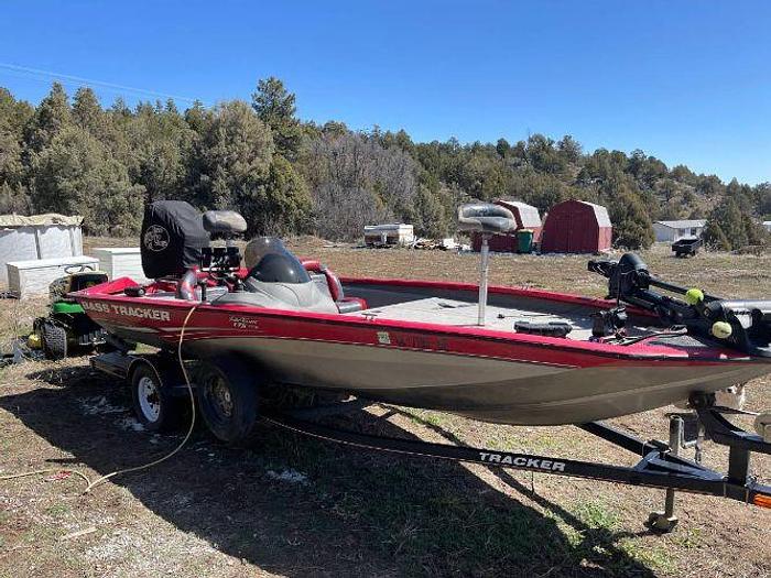 Used 2010 Bass Tracker ProTeam 175TXW