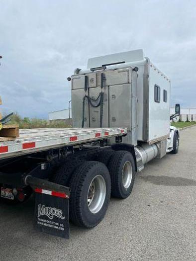 Used 2016 Peterbilt 579 Sleeper Truck
