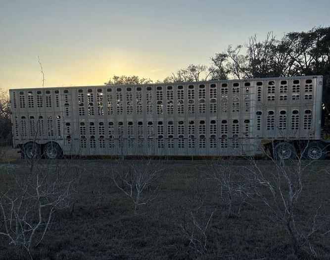 Used 2013 WILSON PSDCL-402 Livestock Trailer