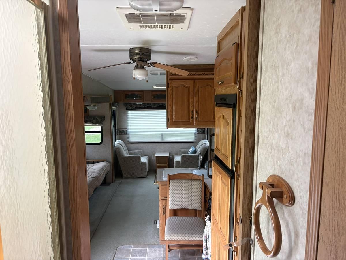 Used 2005 Keystone Fifth Wheel Trailer