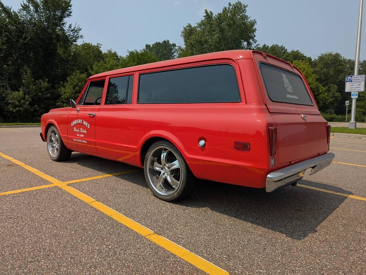 Used 1972 Chevrolet Suburban