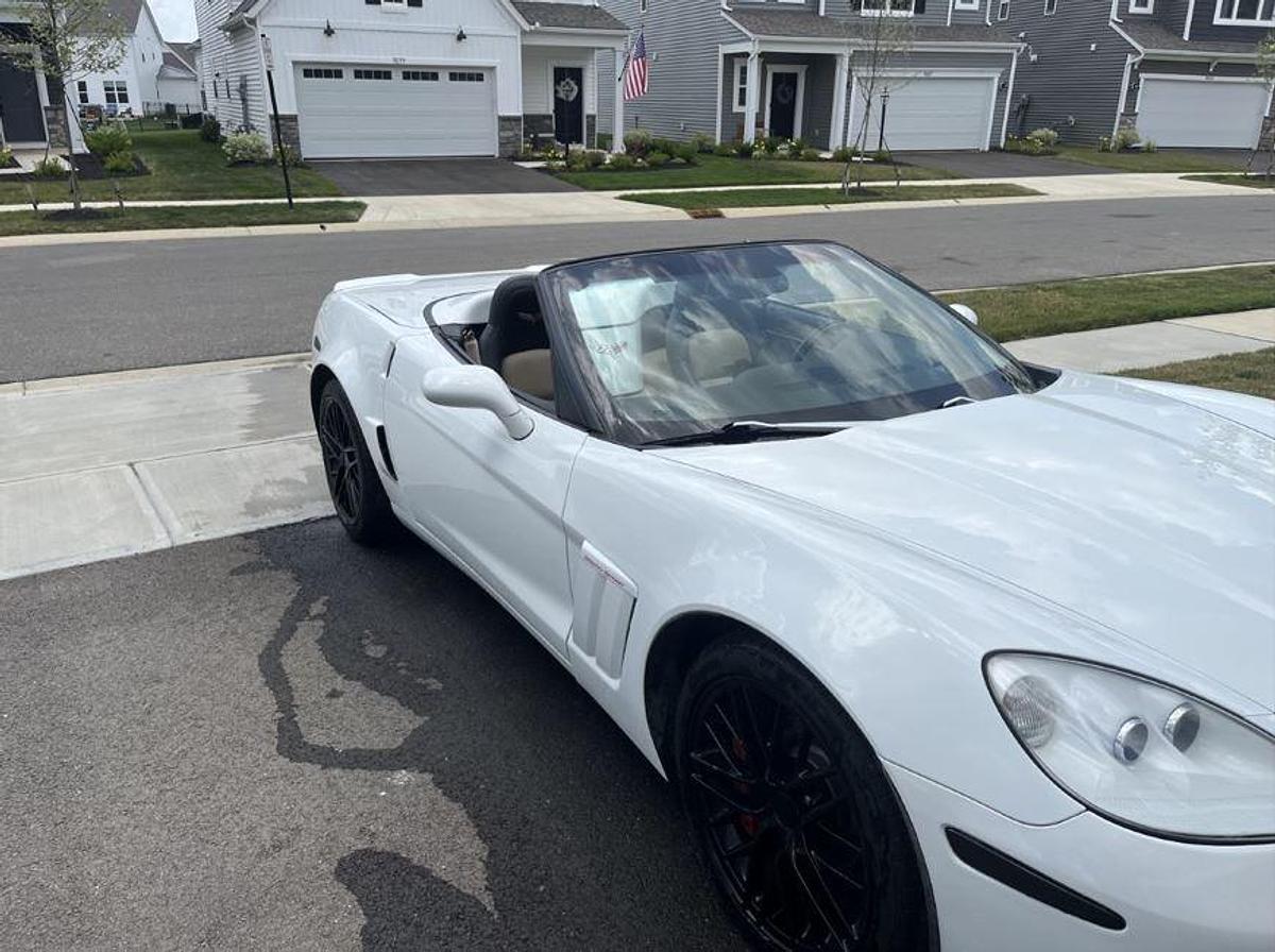 Used 2011 Chevrolet Corvette Z16 Grand Sport w/3LT Convertible