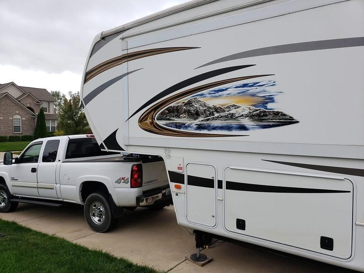 Used 2013 Keystone Montana 3725RL