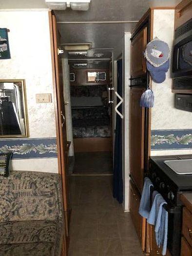 Used 1998 Four Winds Windsport 33B