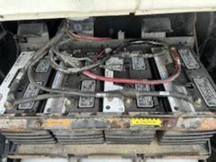 Used 2013 Mack Pinnacle