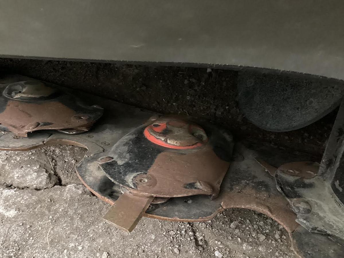 Used 2022 Claas 3600 F Disco and Claas Disco 1100 Trend Disc Mower