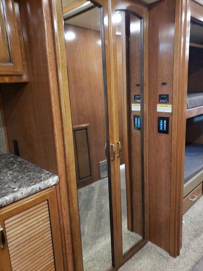 Used 2018 Holiday Rambler Endeavor XL 38N  360 XCM Diesel Pusher Motorhome