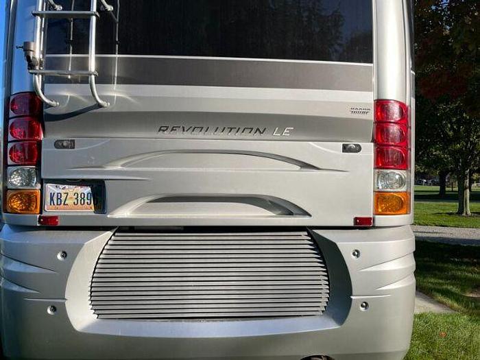 Used 2007 Fleetwood Revolution LE 40E