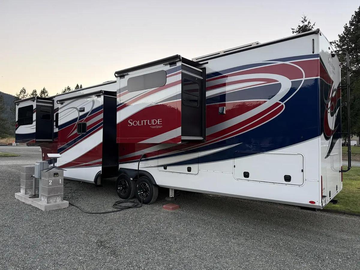 Used 2023 Grand Design Solitude 380FL