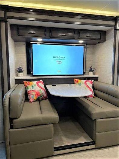 Used 2022 Jayco Precept 31UL