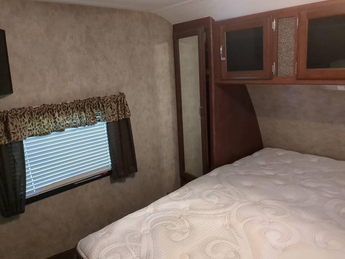 Used 2015 Keystone Passport Ultra Lite