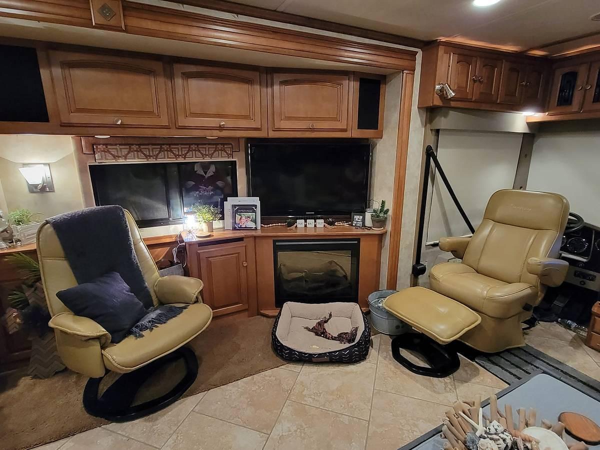 Used 2012 Winnebago Journey 40U Class A Motorhome