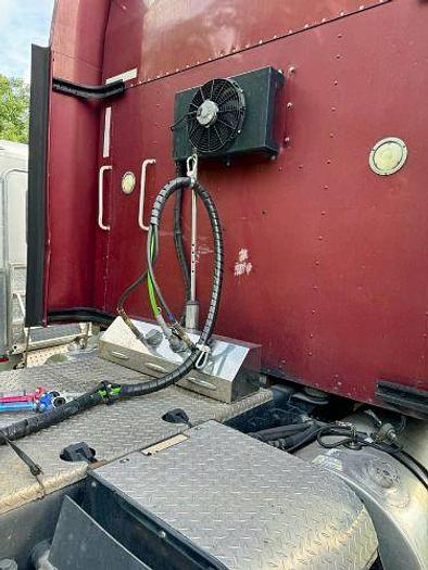 Used 2004 KENWORTH W900L