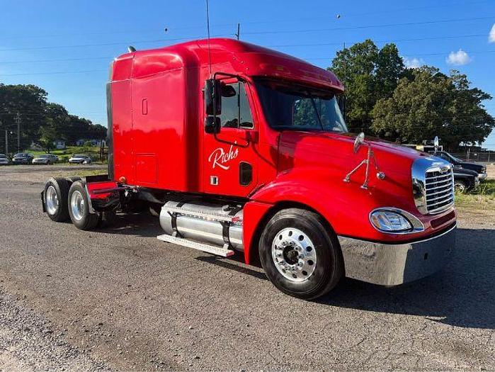 Used 2007 Freightliner COLUMBIA 120