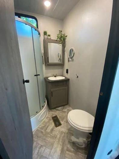 Used 2021 Keystone Residence 401LOFT