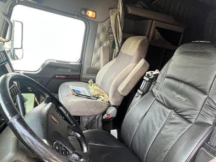 Used 2013 KENWORTH T660