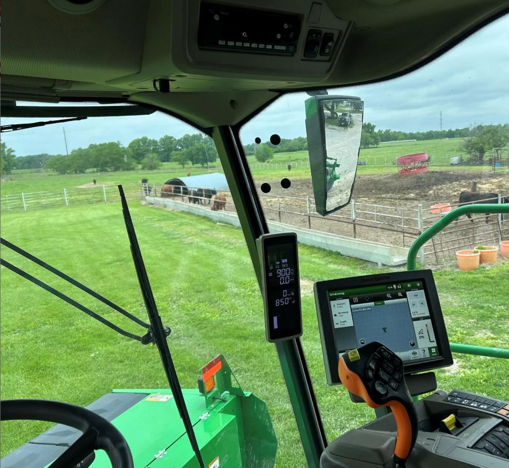 Used 2022 John Deere W235r