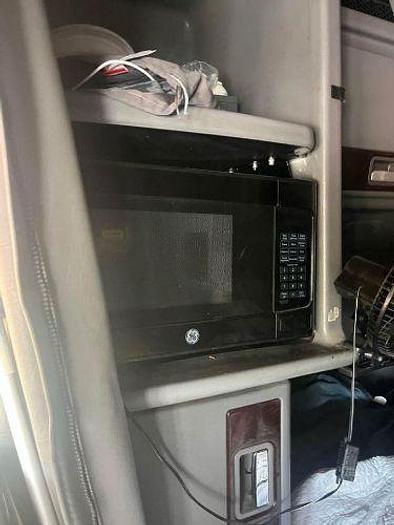 Used 2017 Peterbilt 389