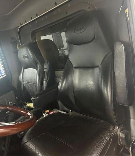 Used 2018 Peterbilt 389 Dump Truck