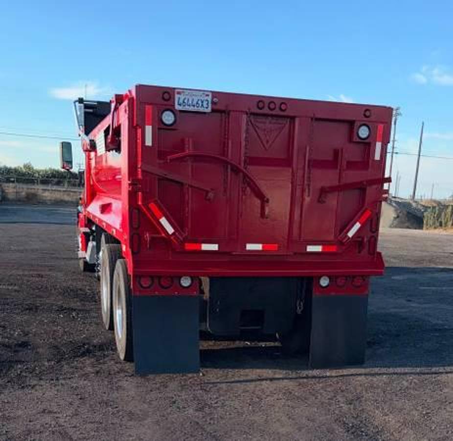 Used 2020 Freightliner Cascadia
