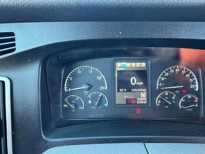 Used 2020 Freightliner CASCADIA 126