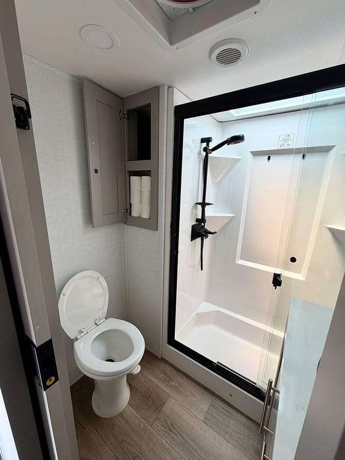 Used 2025 Alliance Paradigm 310RL Fifth Wheel