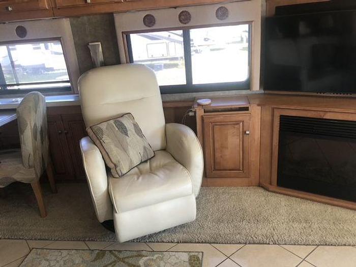 Used 2013 Winnebago JOURNEY 40U