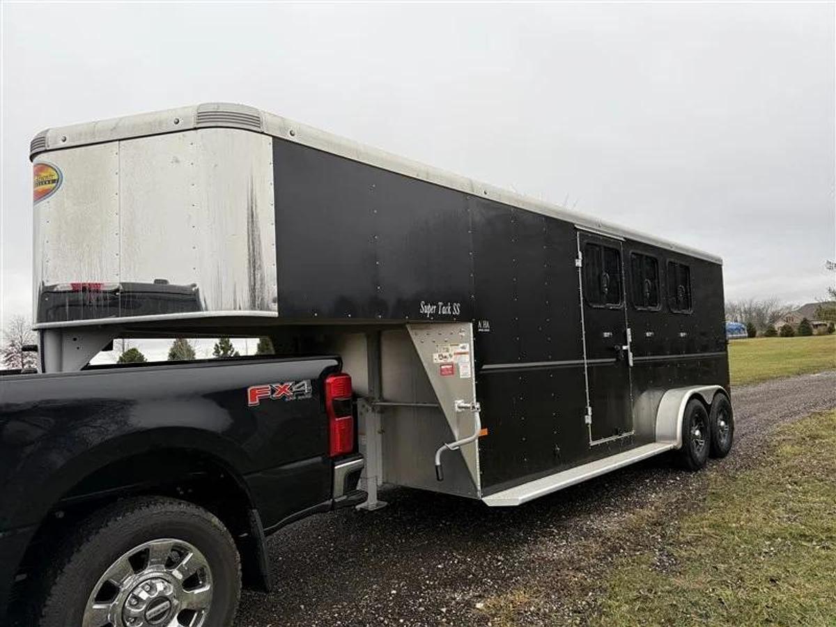 Used 2023 Sundowner Supertack 3 Horse
