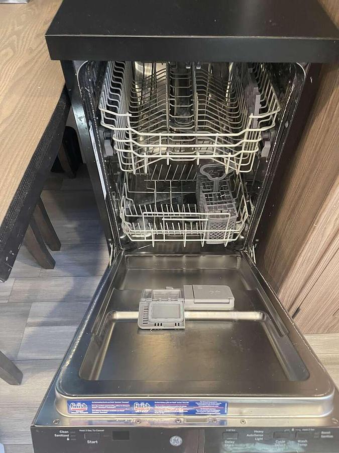 Used 2023 Alliance Paradigm R328K