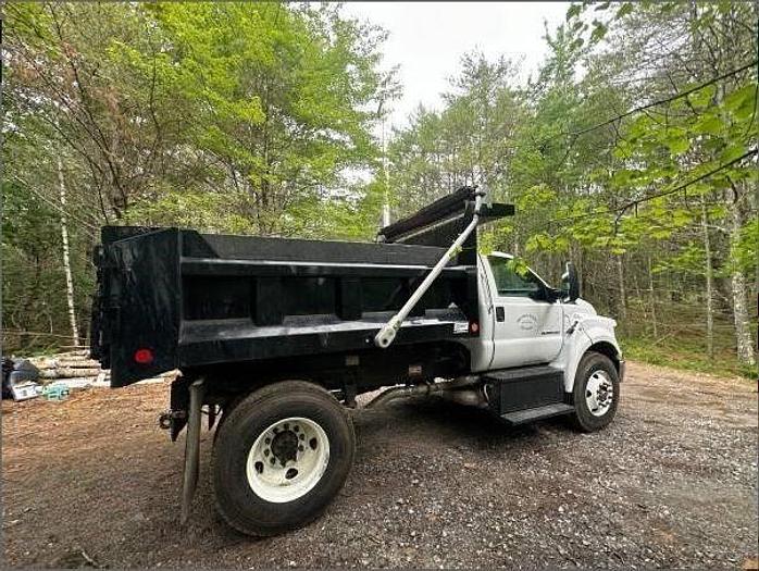Used 2022 Ford F650 Dump Truck