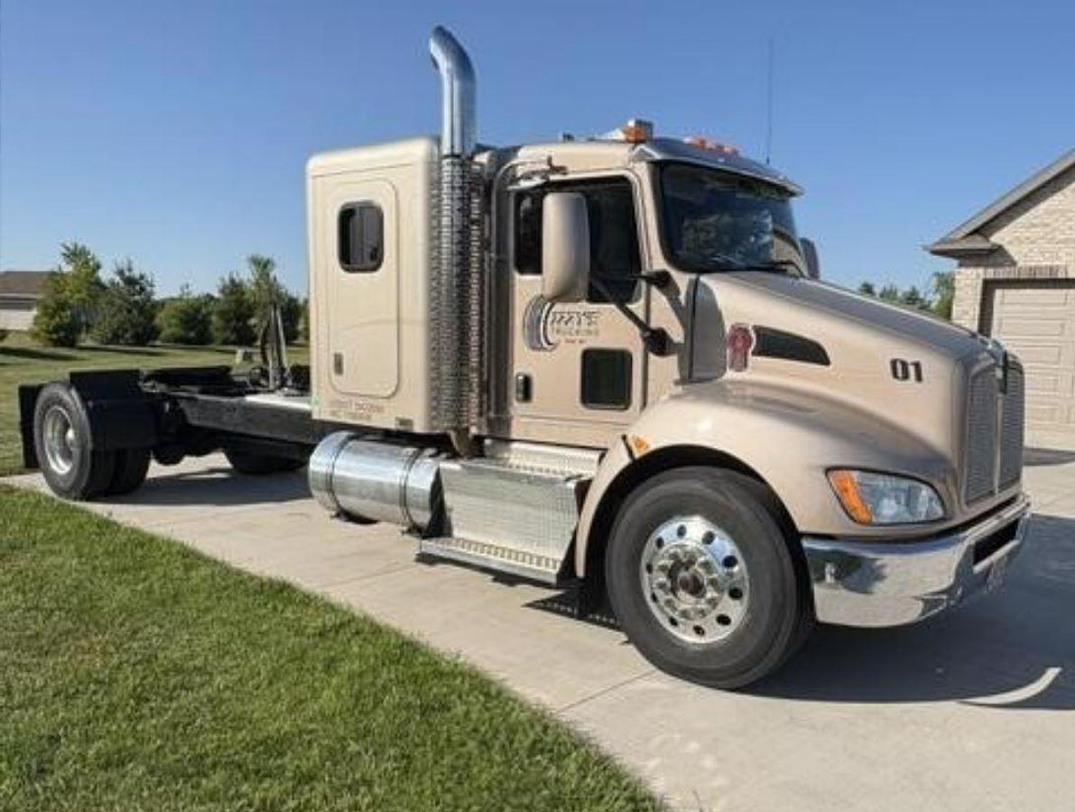 Used 2013 Kenworth T270 Commercial Truck