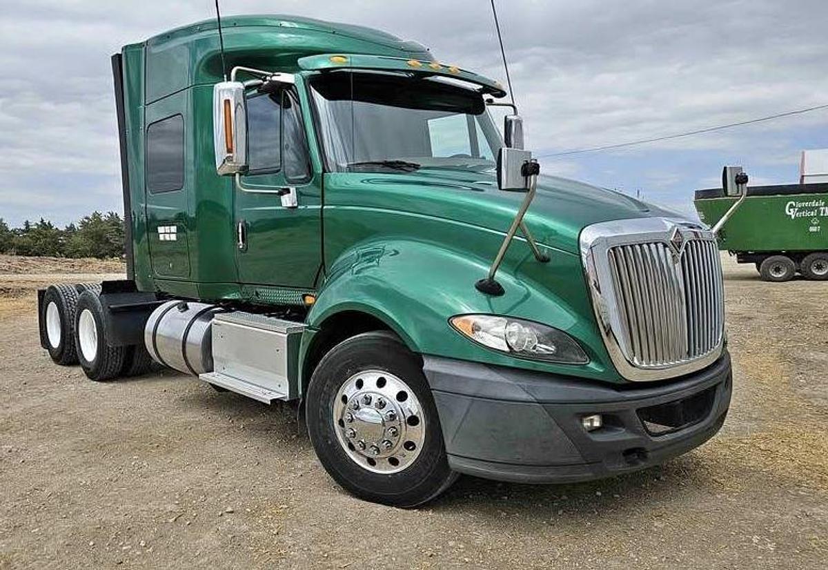 Used 2016 International ProStar SleeperS Semi Truck
