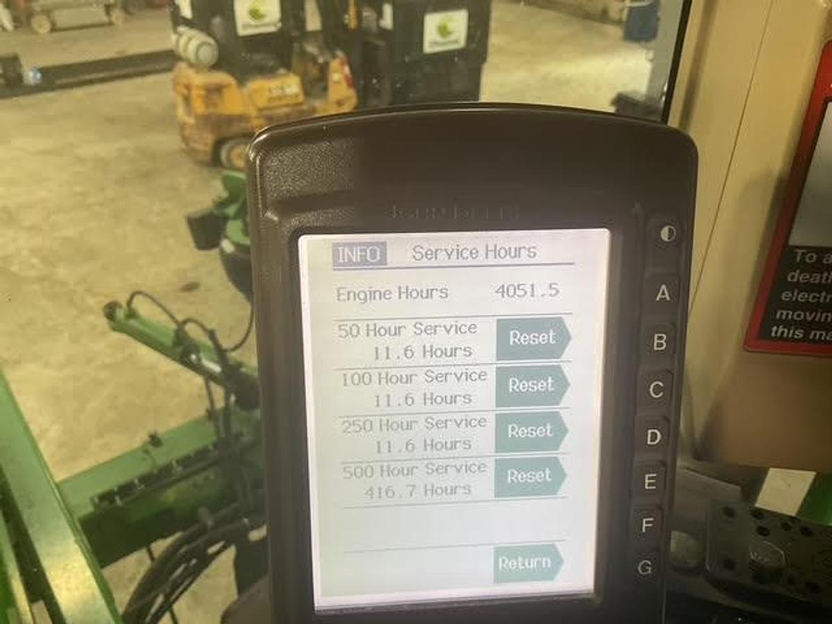 Used 2001 John Deere 4710 Self Propelled Sprayer