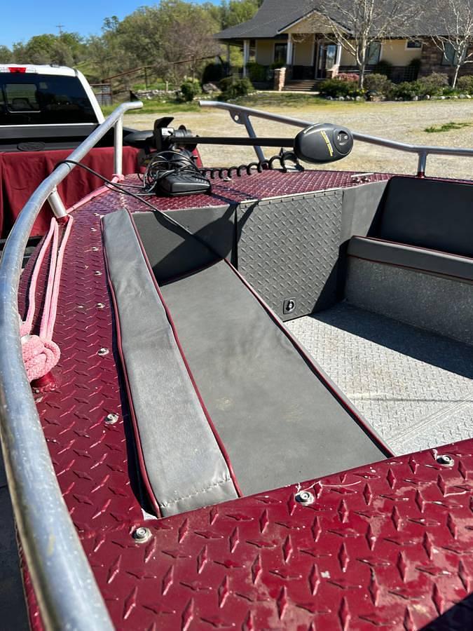 Used 1995 Breakwater 20ft Custom Aluminum Boat