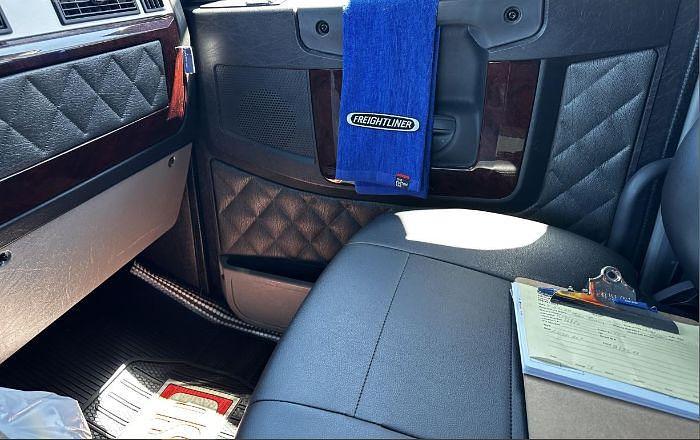Used 2022 Freightliner Coronado 122 SD