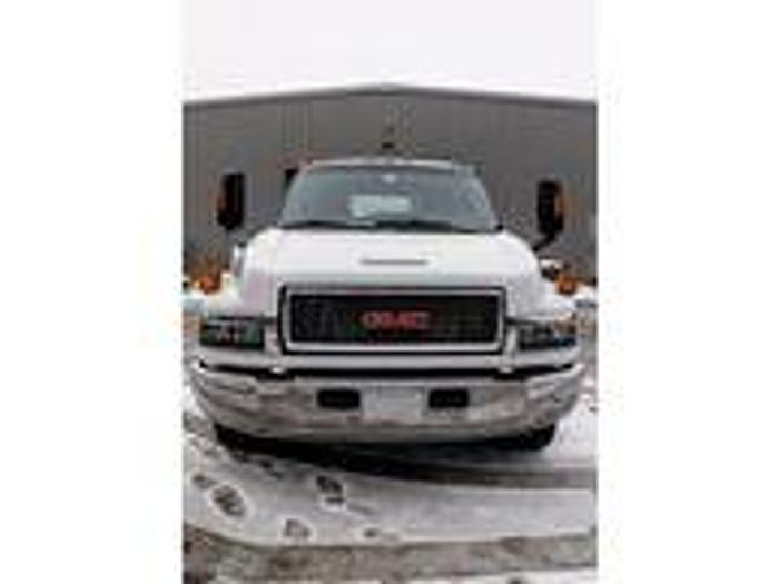 Used 2007 GMC 5500 Crewcab Roll Off Truck