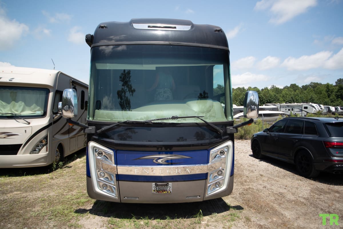 Used 2020 Entegra Aspire 44R | 450 HP Cummins Diesel | Bath & Half | Luxury Coach | Only 16,000 Miles