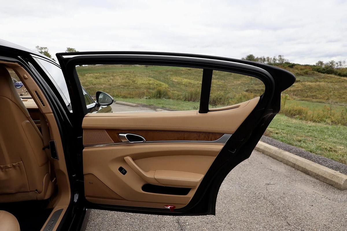 Used 2014 Porsche Panamera 4s Executive