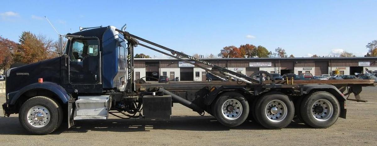 Used 2005 Kenworth T800 Roll Off Truck