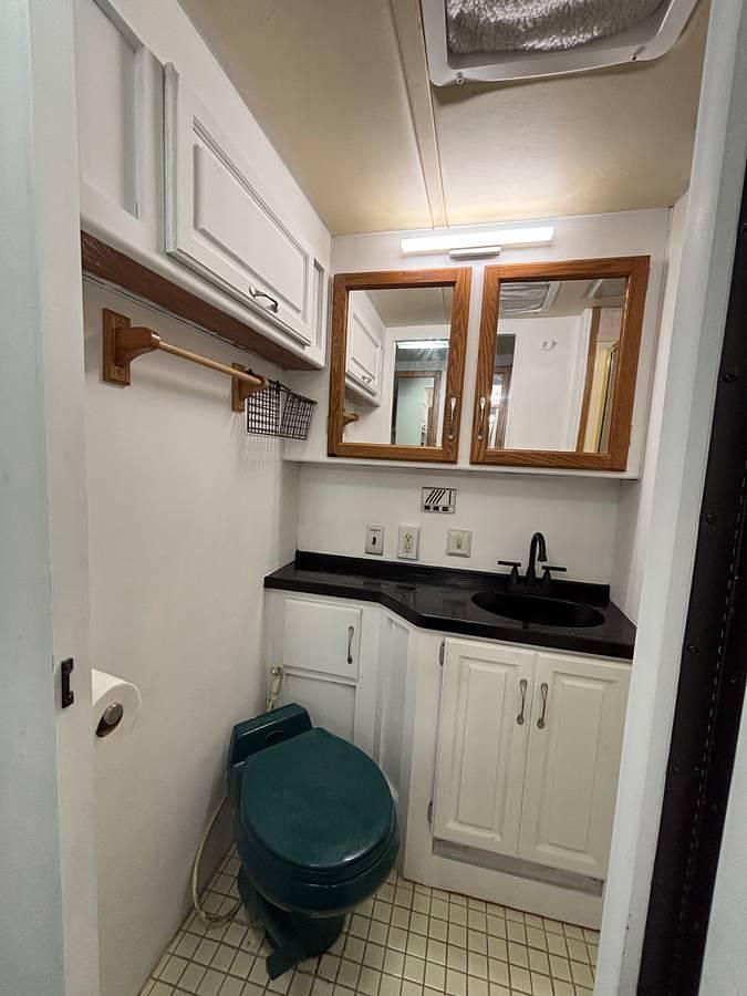 Used 1996 Holiday Rambler Endeavor LE