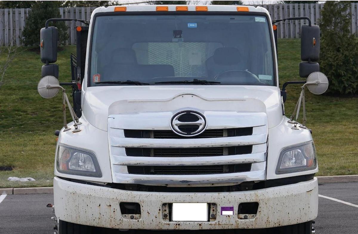 Used 2014 Hino 268